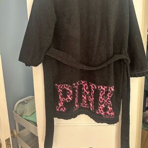Victorias Secret Pink Robe size XS black with pink cheetah